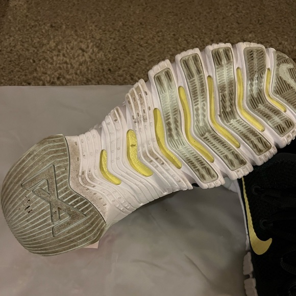 Nikes women’s Free Metcon 4 training shoes - Picture 3 of 3